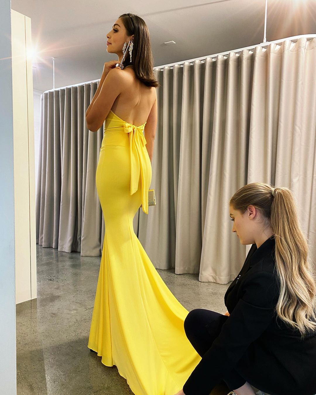 Elegant Yellow Backless Mermaid Evening Dress: Perfect for Prom & Formal Occasions