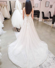 Elegant A-Line V-Neck Lace & Tulle Backless Wedding Dress