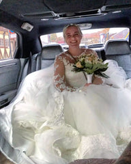 Elegant Long Sleeve A-Line Tulle Wedding Dress Sweetheart Neckline Gown