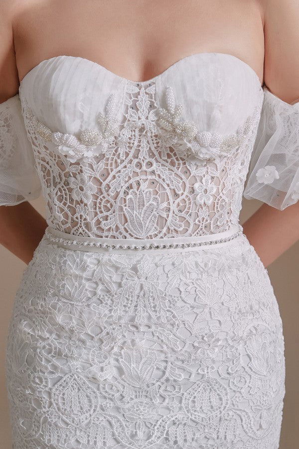 Elegant Mermaid Lace Wedding Dress with Detachable Sleeves Sweetheart Neckline