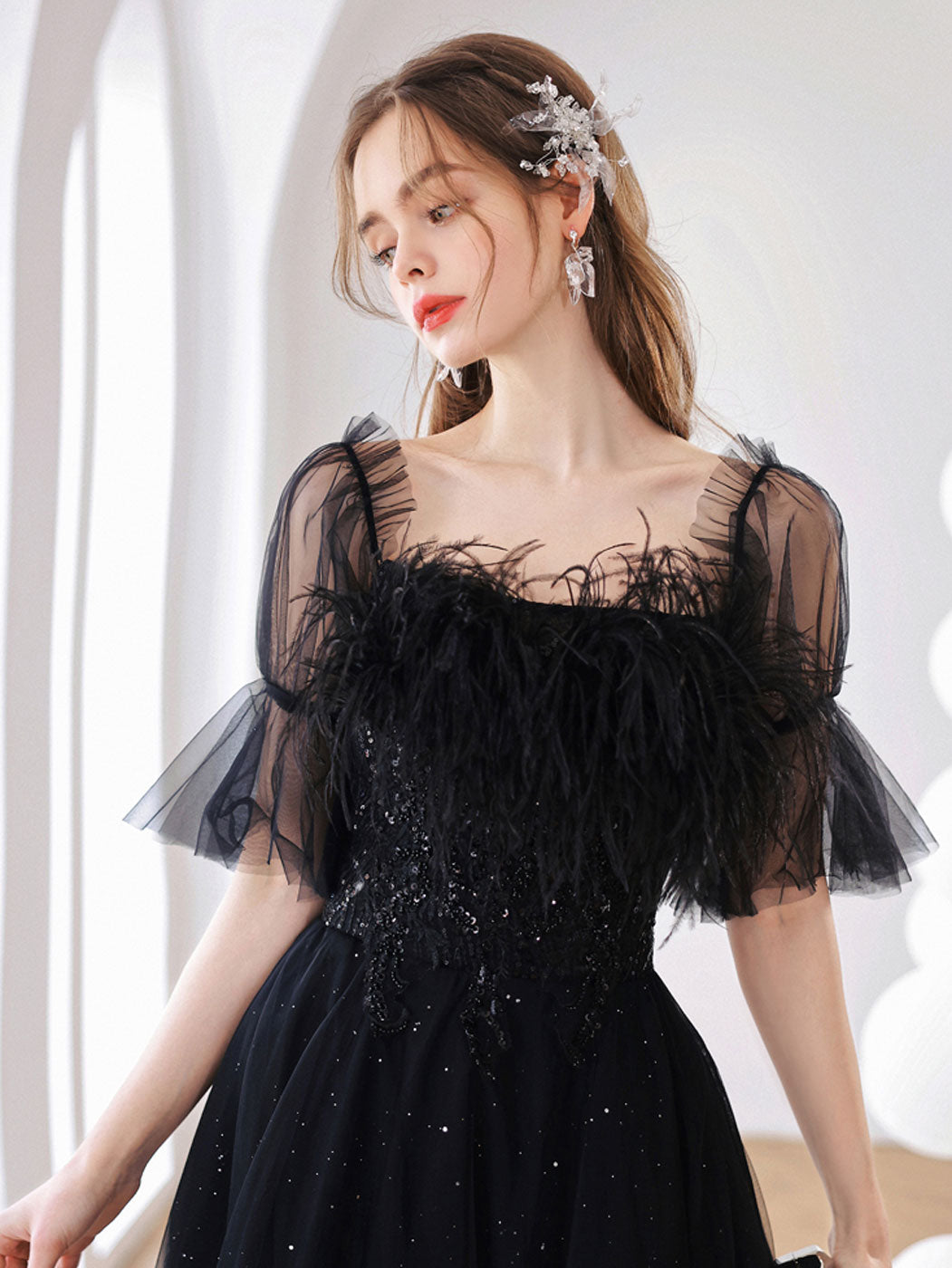 Elegant Black A-Line Tulle Prom Dress with Lace-Up Back, Floor-Length, Built-In Bra