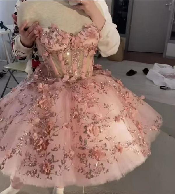 Vintage Short Pink Homecoming Dress with Flowers and Tulle Fabric