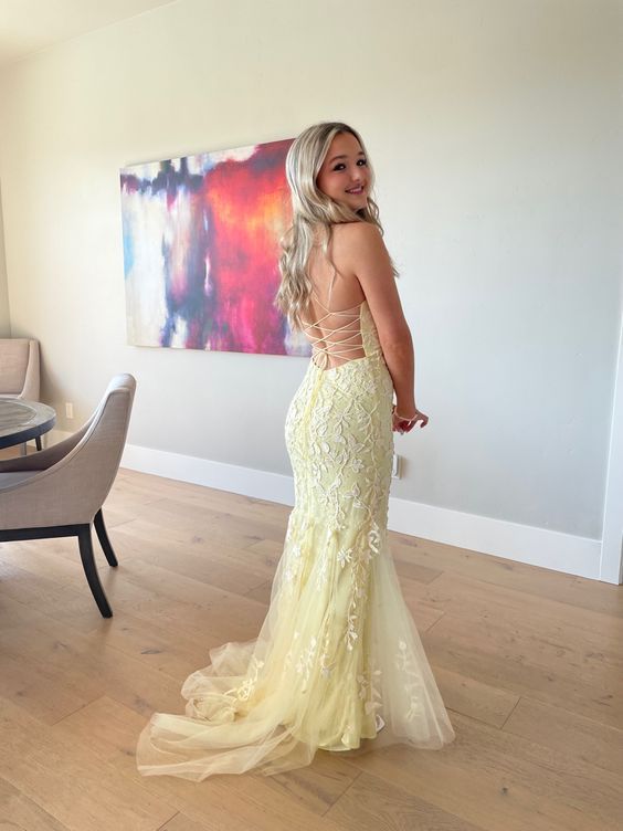 Elegant Yellow Backless Lace Prom Evening Gown Dress Elegant Yellow Backless Lace Prom Evening Gown Dress