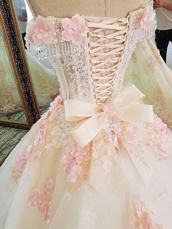Elegant Beaded Sweet 16 Prom Dresses Pink Lace Ball Gown