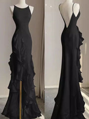 Mermaid Beach Wedding Dress With Ruffles Spaghetti Straps Backless Prom Gown