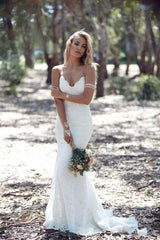 Elegant Mermaid Wedding Dress with Floral Lace, Spaghetti Straps, V-Neck