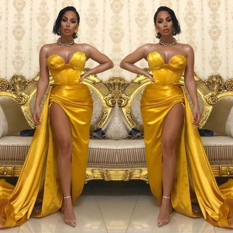 Elegant Sweetheart Golden Prom Dress with High Split and Flowing Train