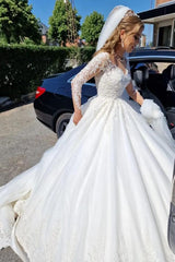 Elegant White A-Line V-Neck Lace Wedding Gown with Long Sleeves