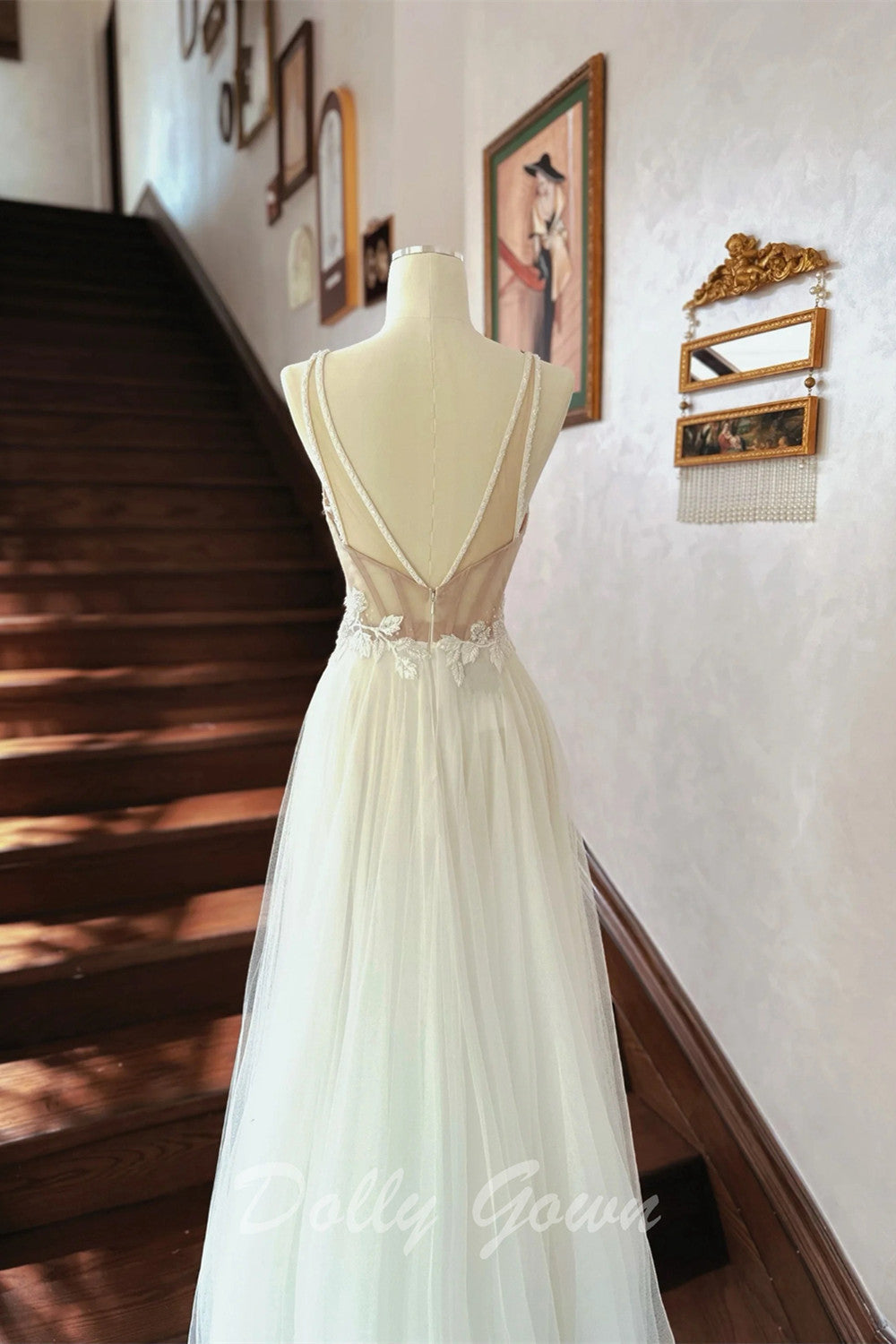 Casual A-line Tulle Lace Top Spaghetti Strap Beach Wedding Dress Casual A-line Tulle Lace Top Spaghetti Strap Beach Wedding Dress
