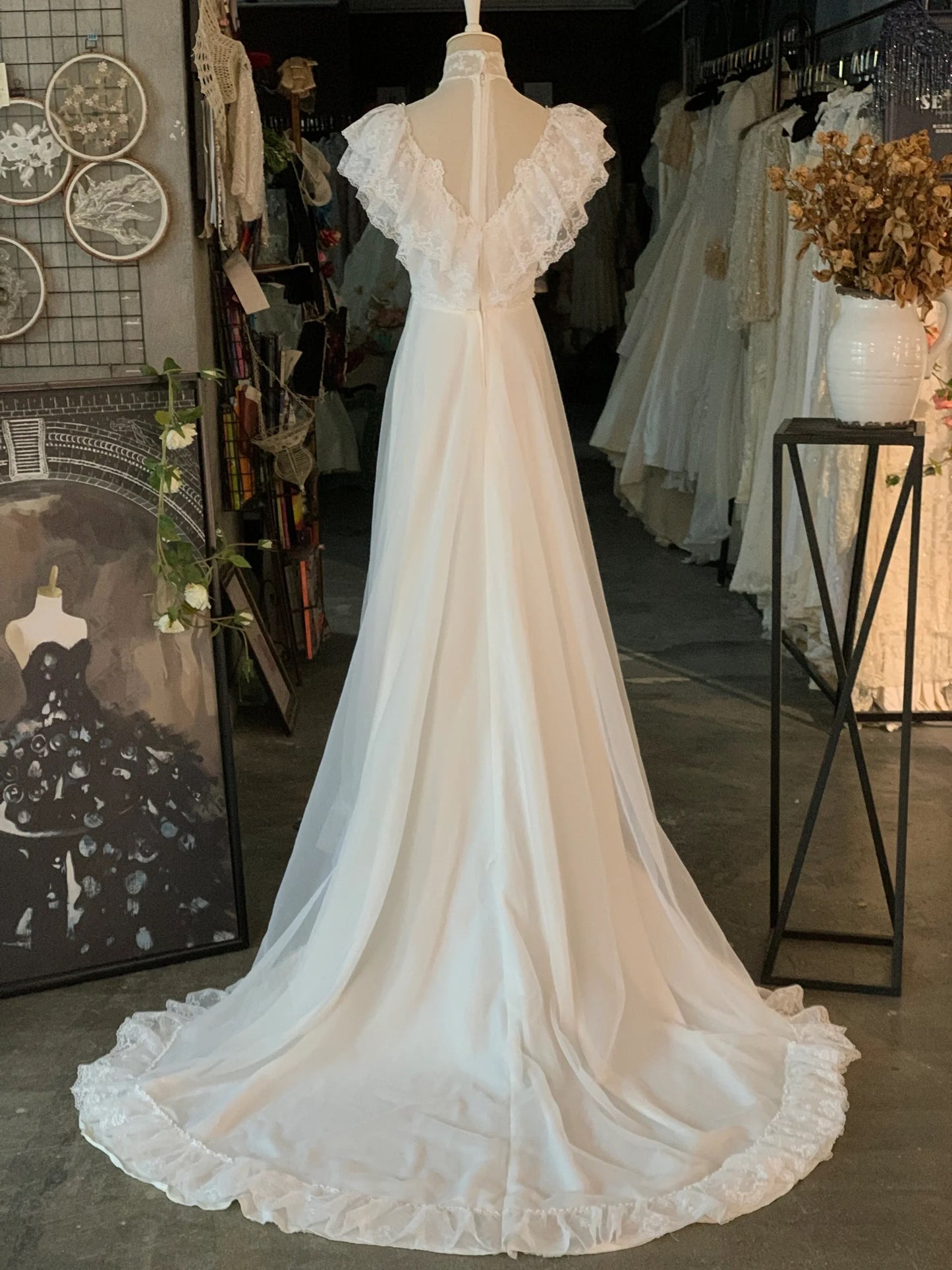Chiffon Lace Vintage Wedding Dress with Long Sleeves - DollyGown