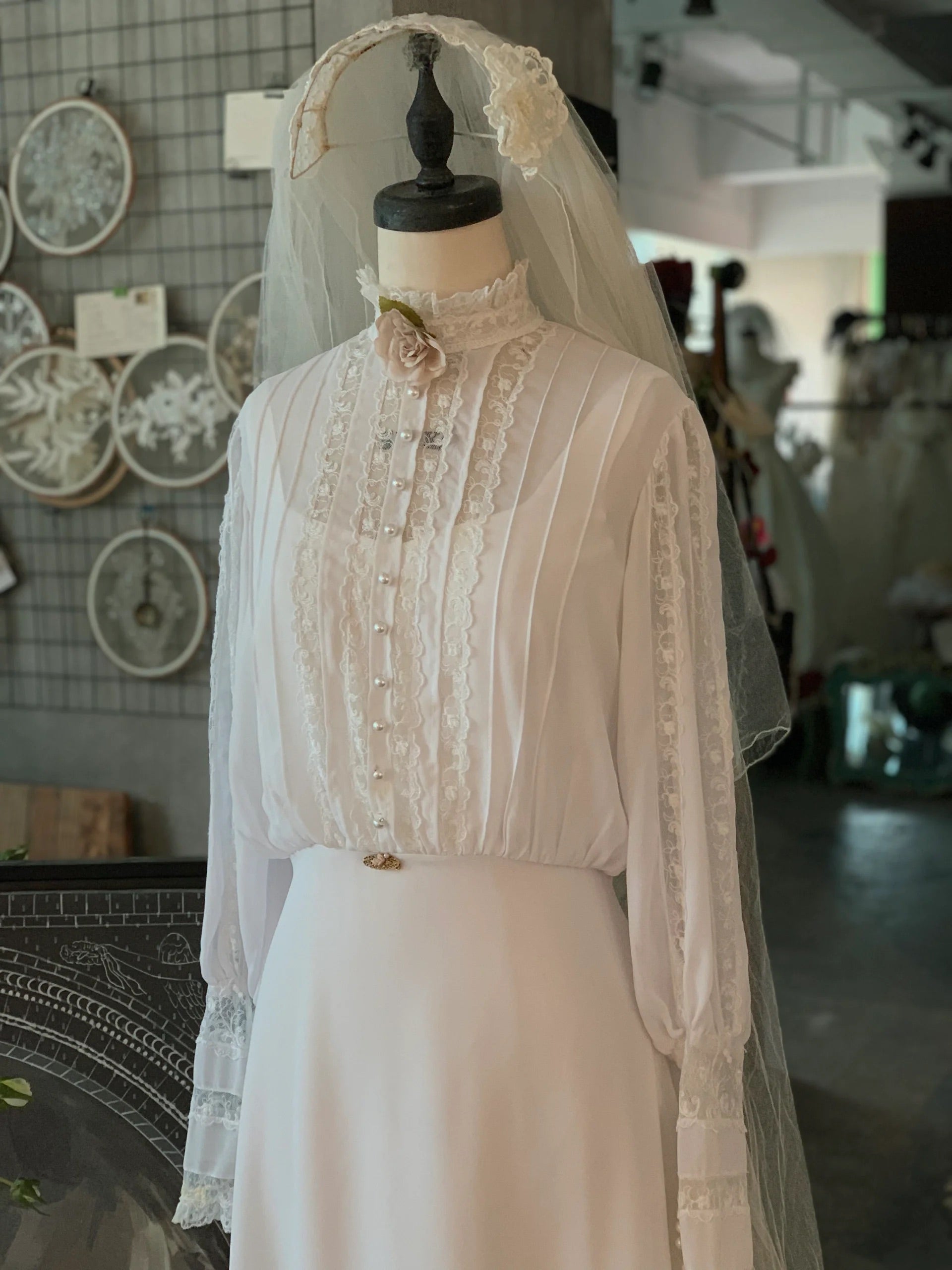 Chiffon Modest Vintage Wedding Dress with Long Sleeves - DollyGown