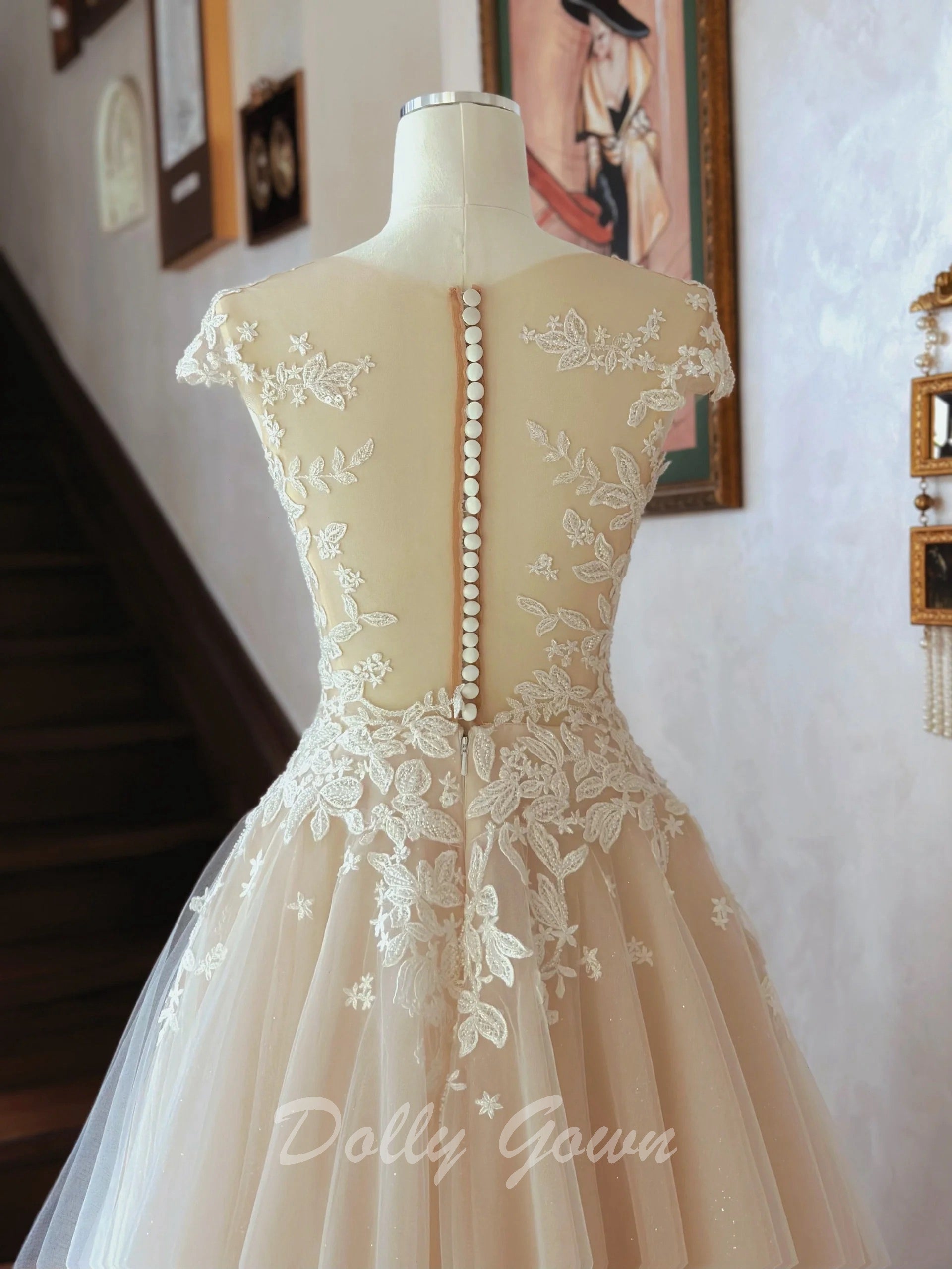 Elegant Lace Top Wedding Dresses, Half Sleeves Tulle Bridal Gown, Wedd –  SofieBridal