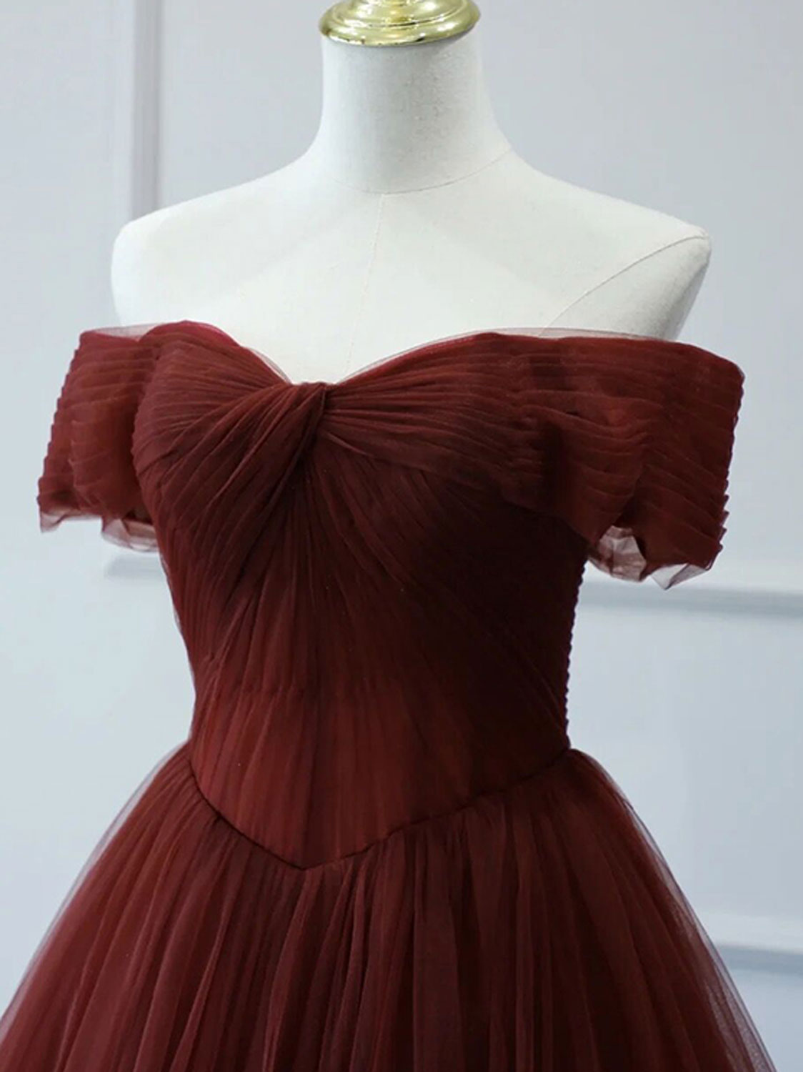 Stunning Burgundy A-Line Tulle Floor-Length Prom Dress with Lace-Up Back