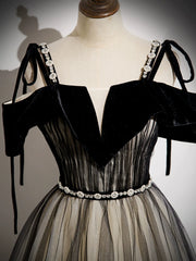 Elegant A-Line Tulle Black Long Prom Dress: Stunning Formal Evening Gown
