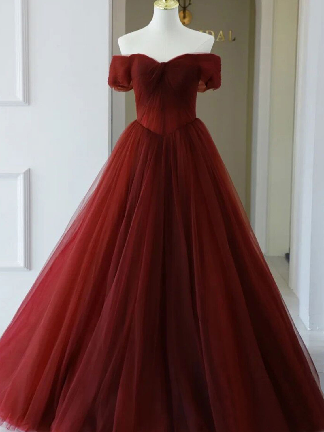 Stunning Burgundy A-Line Tulle Floor-Length Prom Dress with Lace-Up Back