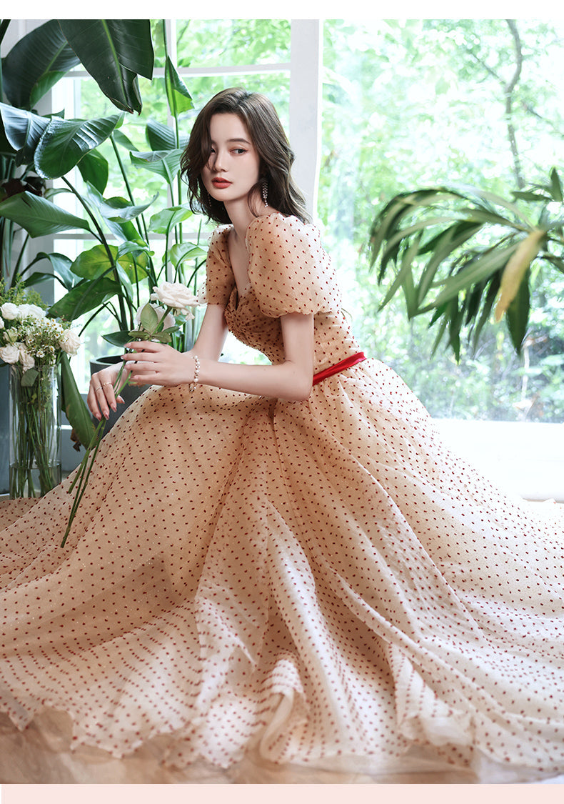 Elegant A-Line Sweetheart Tulle Prom Dress in Champagne Sparkle Floor-Length