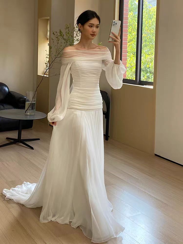 white christmas dresses Off The Shoulder Pleated 100% Silk Chiffon Wedding Dress with Long Bubble Sleeves white christmas dresses Off The Shoulder Pleated 100% Silk Chiffon Wedding Dress with Long Bubble Sleeves
