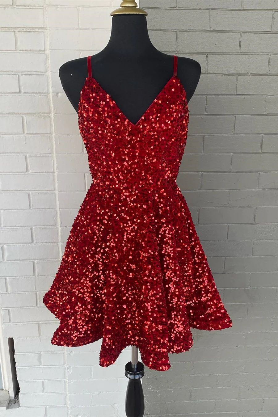 Red Sequins Classic Short Juniors Homecoming Dress - DollyGown