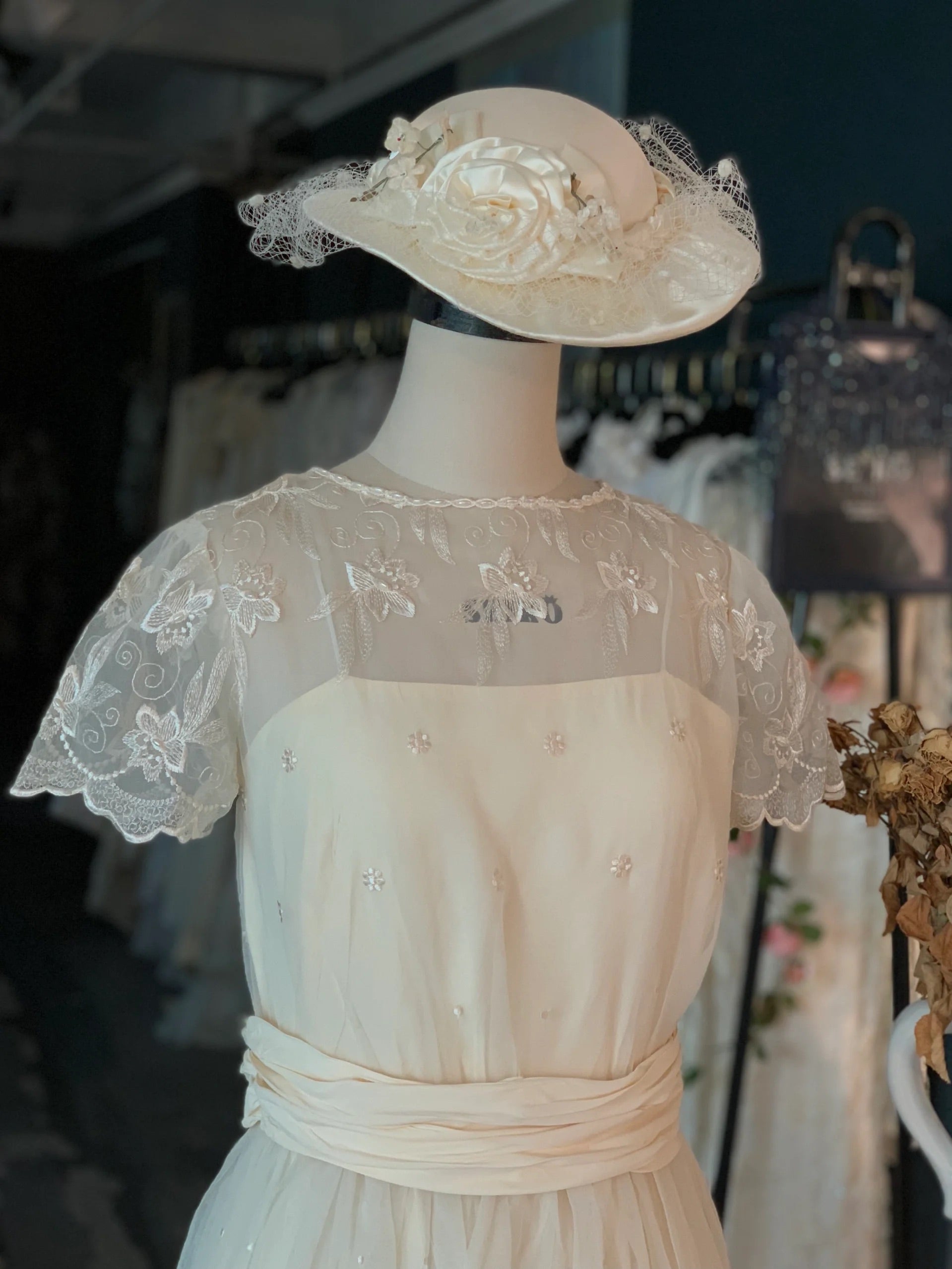 Vintage Style 70s Ankle Length Wedding Dress - DollyGown