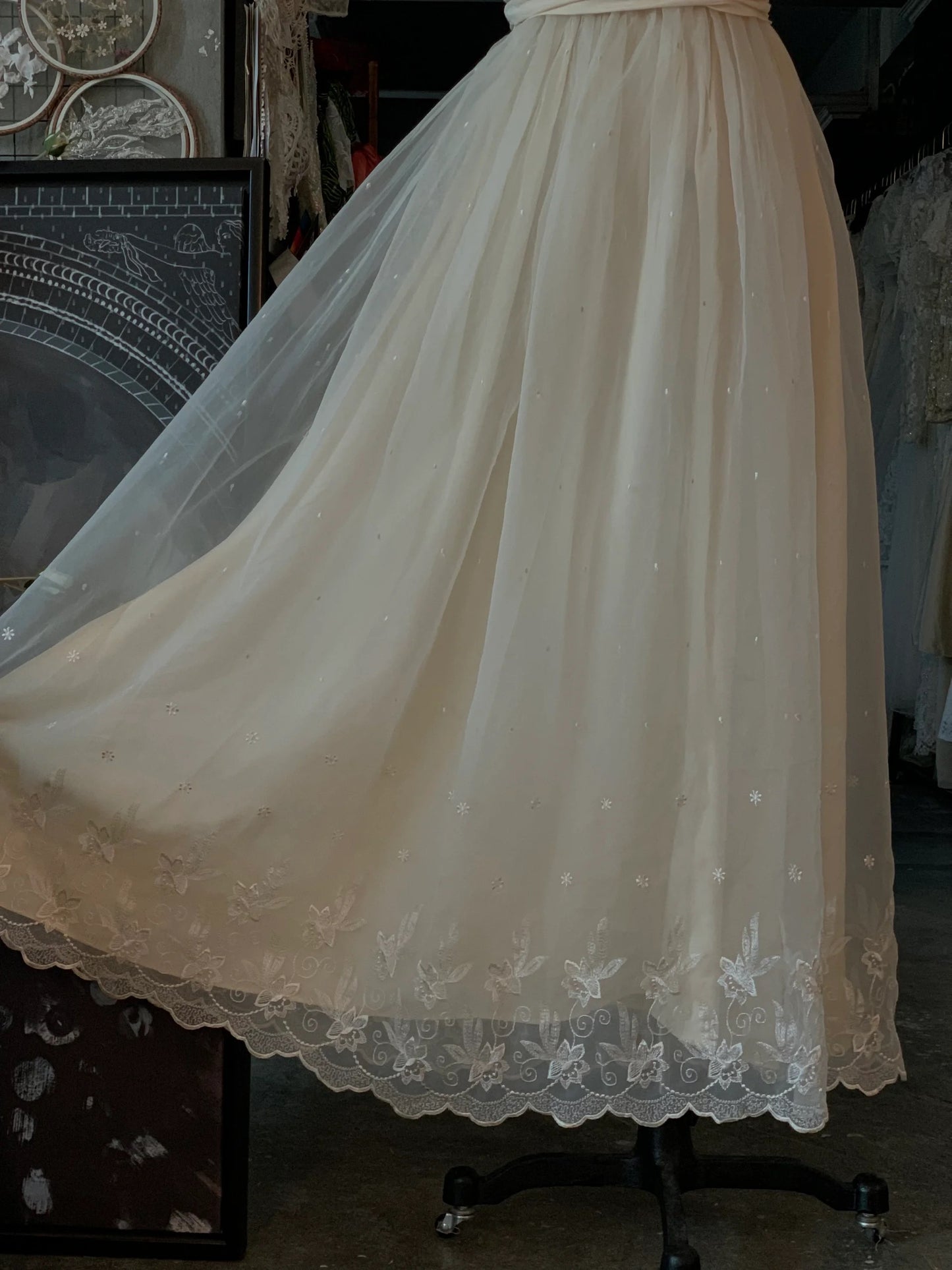 Vintage Style 70s Ankle Length Wedding Dress - DollyGown