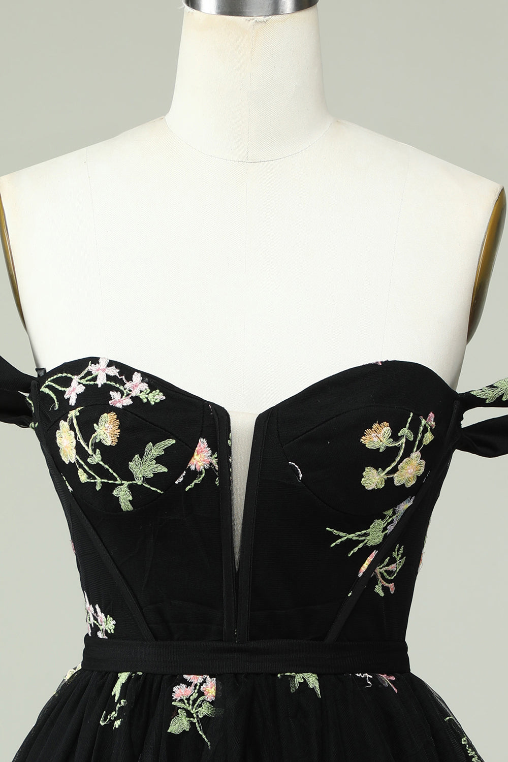 Elegant Black Off-the-Shoulder A-Line Homecoming Dress with Floral Accents Elegant Black Off-the-Shoulder A-Line Homecoming Dress with Floral Accents
