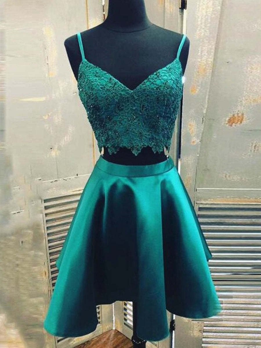 Elegant A-Line V-Neck Two-Piece Green Lace Short Prom Homecoming Dress