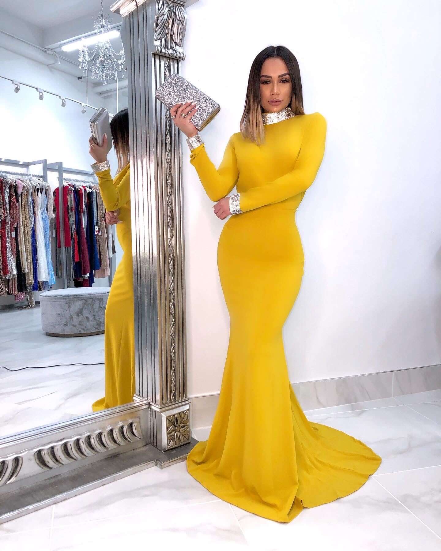 Elegant Red Long Sleeve Open Back Mermaid Prom Dress Gown