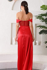 Stunning Red Off-Shoulder Sweetheart Mermaid Prom Dress with Thigh Split