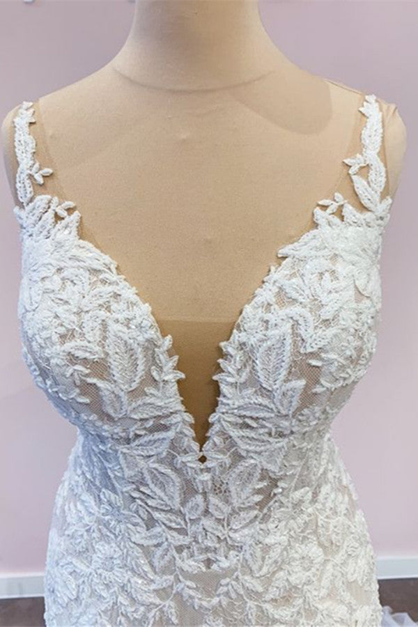 Stunning Spaghetti Straps A-Line Wedding Dress Sweetheart Neckline Appliques Lace Gown