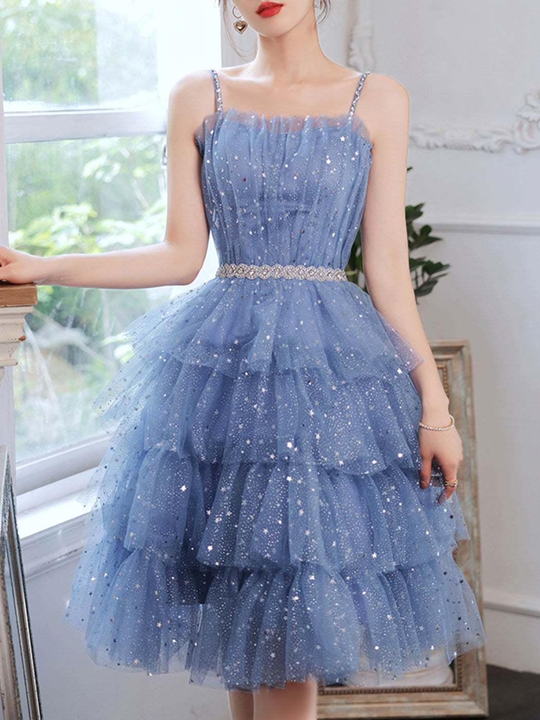 Elegant Blue Tulle Short Prom Dress with Sweetheart Neckline A-Line Silhouette