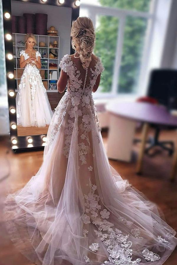 Elegant Sleeveless A-Line Wedding Gown with Delicate Lace Tulle Overlay