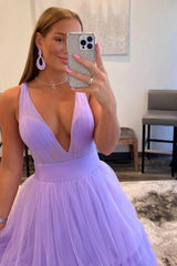 Elegant Lilac Sleeveless V-Neck Tulle Layers Prom Dress for Enchanting Evenings