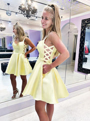 Charming Yellow Satin V-Neck Short Prom Dress for Graduation and Homecoming