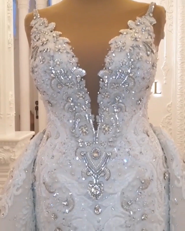 Elegant Spaghetti Strap Sweetheart A-Line Backless Wedding Dress with Lace