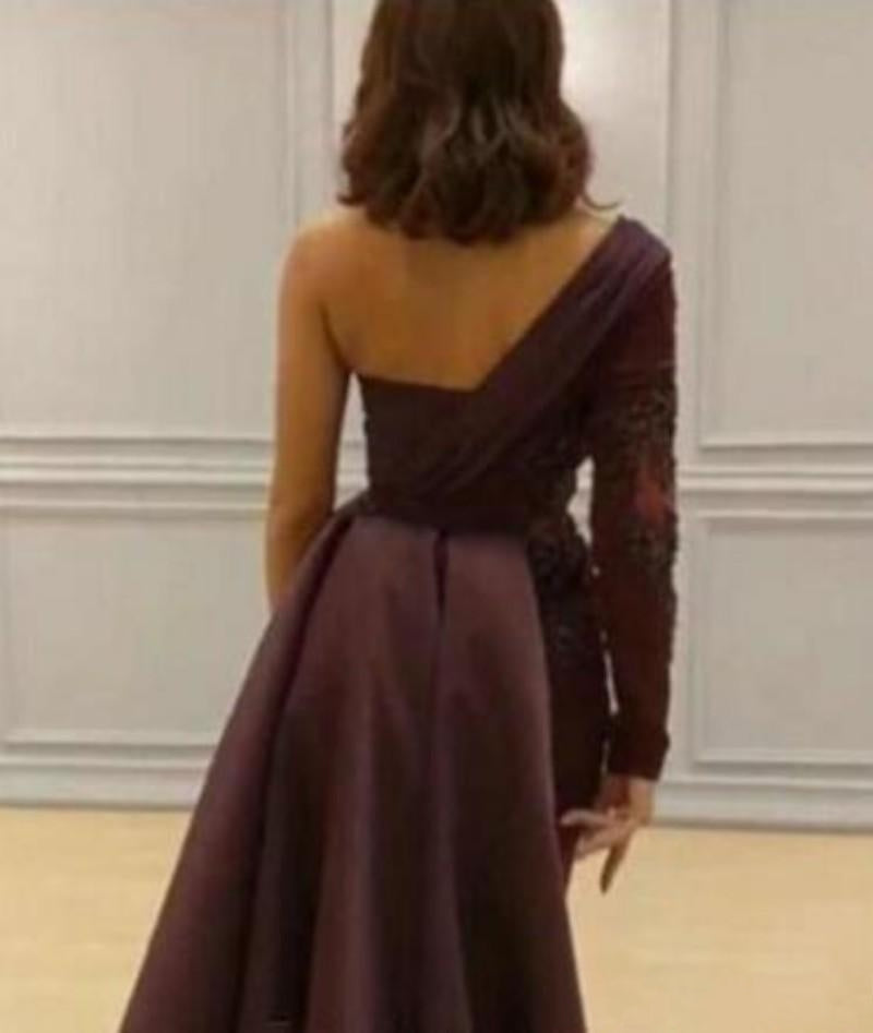 Elegant One-Shoulder Appliqued Sheath Maxi Dress: Perfect for Evening Occasions