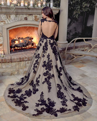 Princess Tulle Wedding Dress with Long Sleeves and Appliqués Online