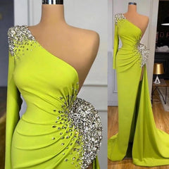 Elegant Yellow Green Mermaid Prom Dress with Long Sleeves and Beaded Split