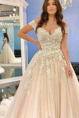 Elegant A-Line Wedding Dress with Lace Tulle and Spaghetti Straps