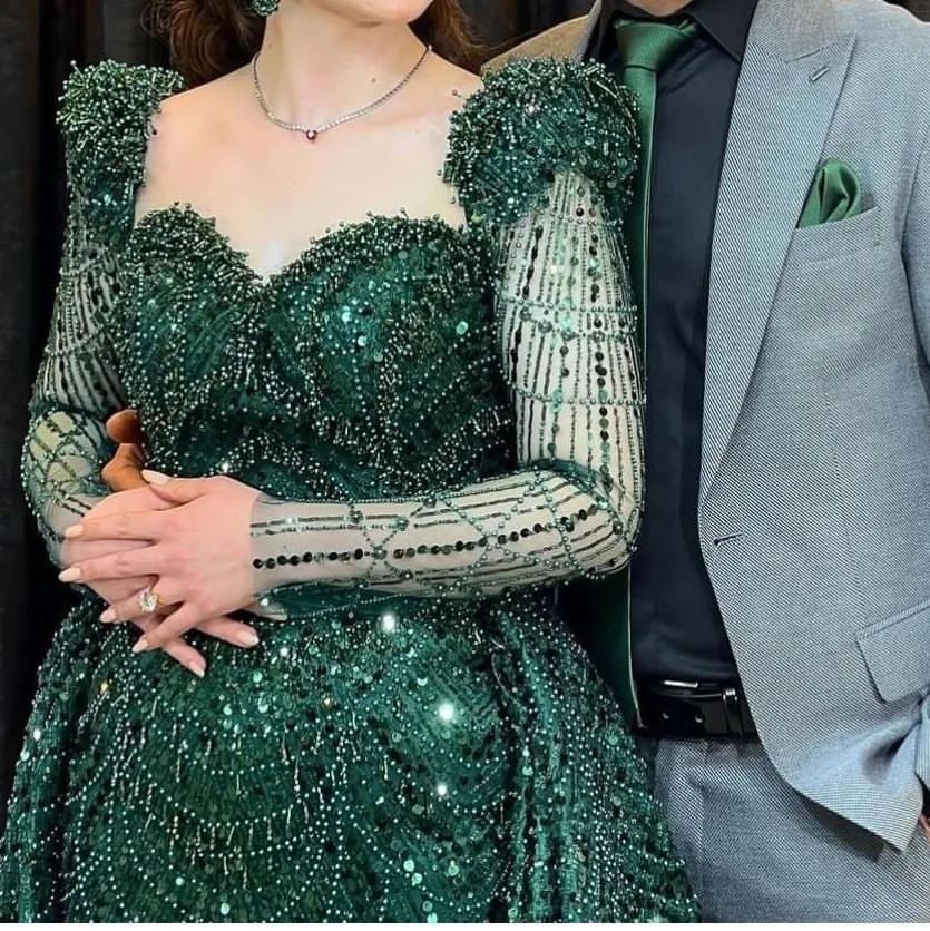 Elegant Green Mermaid Long Sleeve Prom Dress for Women