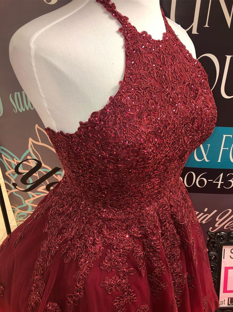 Elegant Halter Neck Backless Short Burgundy Lace Prom Dress for Homecoming