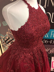 Elegant Halter Neck Backless Short Burgundy Lace Prom Dress for Homecoming