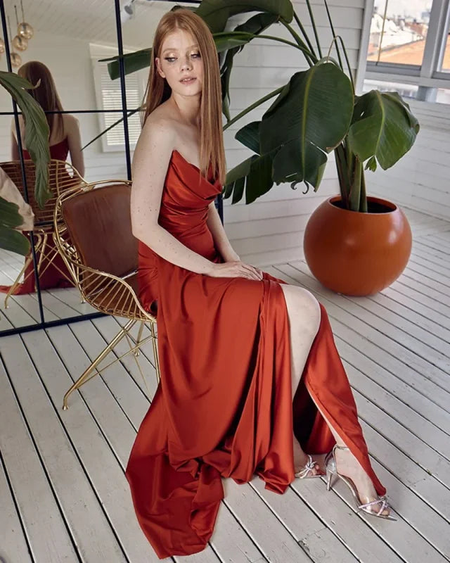 Stunning Red Strapless Pleated Mermaid Prom Dress with Elegant Split Design