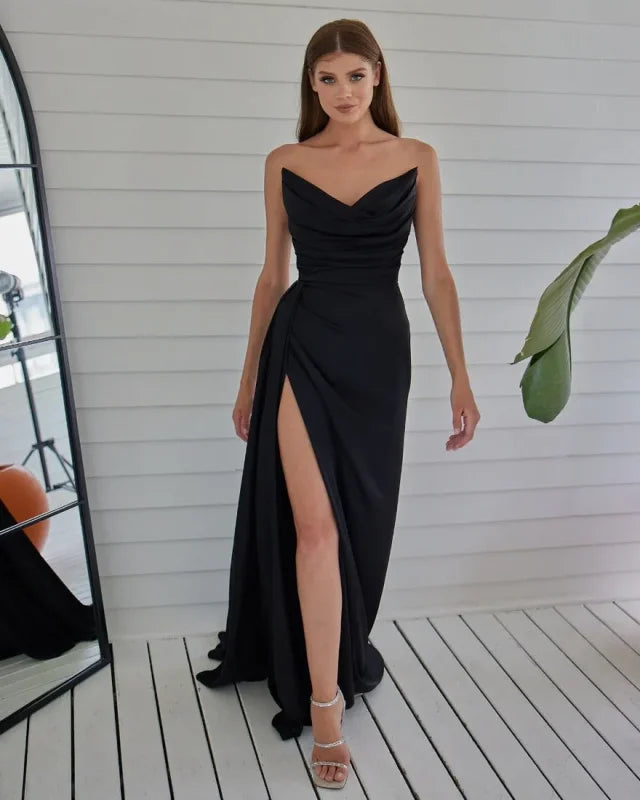 Stunning Red Strapless Pleated Mermaid Prom Dress with Elegant Split Design