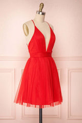 Simple Red V-Neck Tulle Homecoming Dress: Short, Cute, Formal, Evening