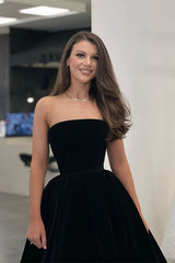 Strapless Velvet Tea-Length Black Prom Dress with Fitted Bodice