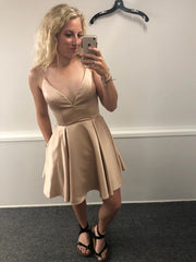 Elegant V-Neck Champagne Satin Short Prom Dress with Pockets for Homecoming