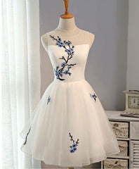 Stylish White A-Line Tulle Short Prom Dress Evening Gown