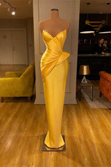Yellow Satin Mermaid V-Neck Sleeveless Ruched Prom Gown