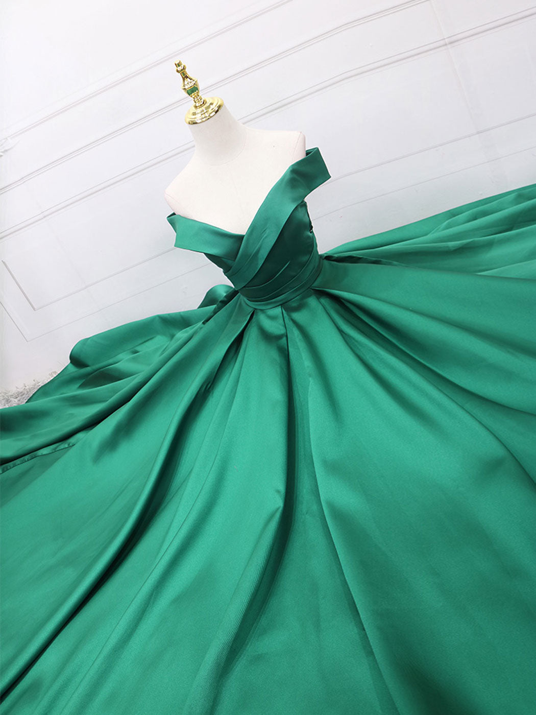 Classy Emerald Green Off The Shoulder Ball Gown Formal Prom Dress Classy Emerald Green Off The Shoulder Ball Gown Formal Prom Dress