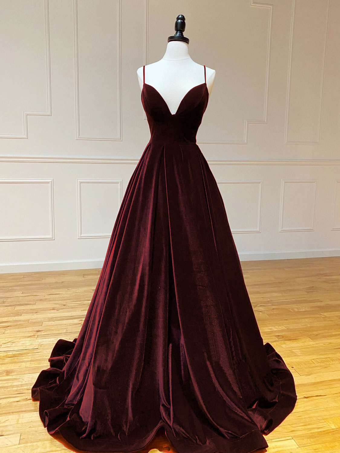 Simple Velvet Spaghetti Strap Burgundy Ball Gown Prom Dress - DollyGown